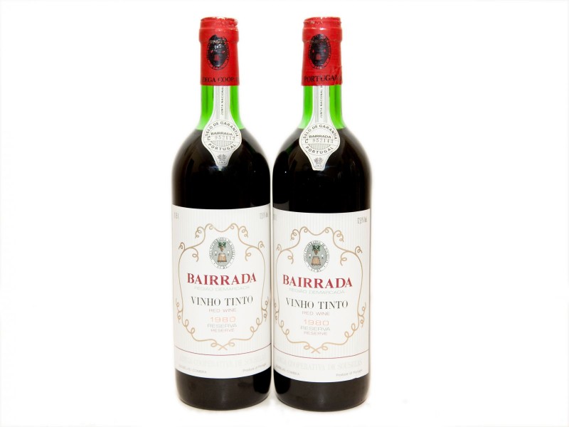 DUAS GARRAFAS DE VINHO TINTO DA BAIRRADA