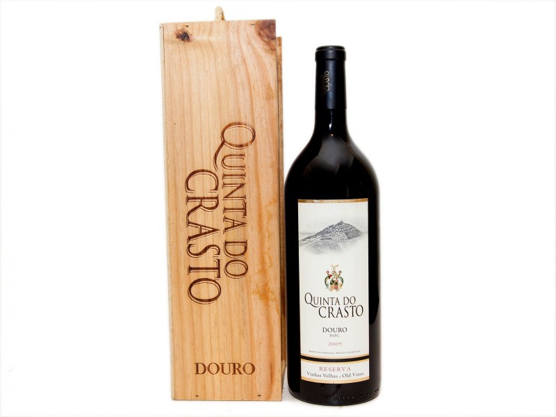 GARRAFA DE MAGNUM VINHO TINTO DE MESA DO DOURO