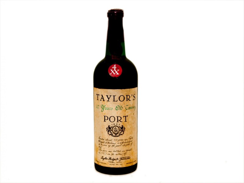 GARRAFA DE VINHO DO PORTO