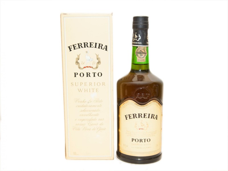 GARRAFA DE VINHO DO PORTO
