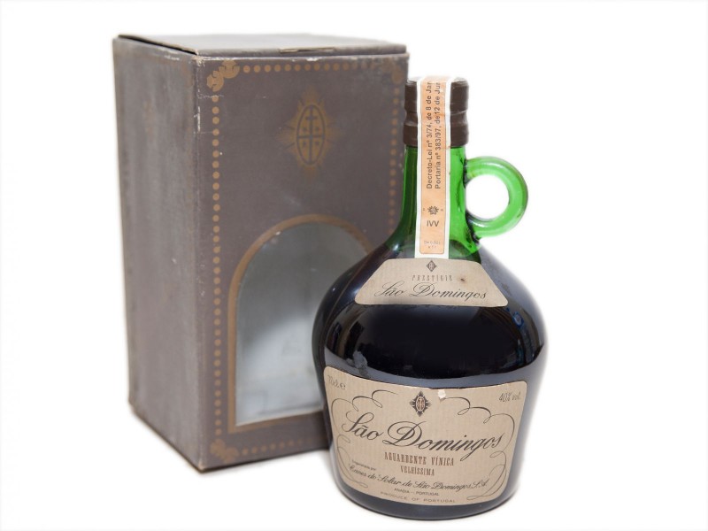GARRAFA DE AGUARDENTE VELHA