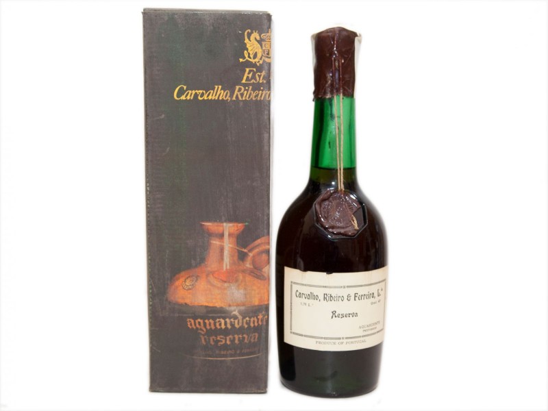 GARRAFA DE AGUARDENTE VELHA