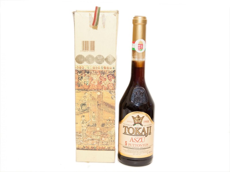 GARRAFA DE VINHO TINTO DE MESA HÚNGARO