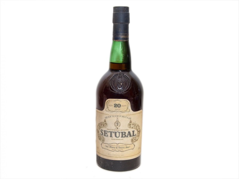 GARRAFA DE VINHO MOSCATEL DE SETÚBAL