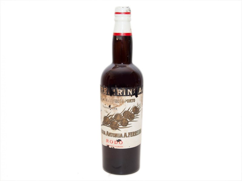 GARRAFA DE VINHO DO PORTO