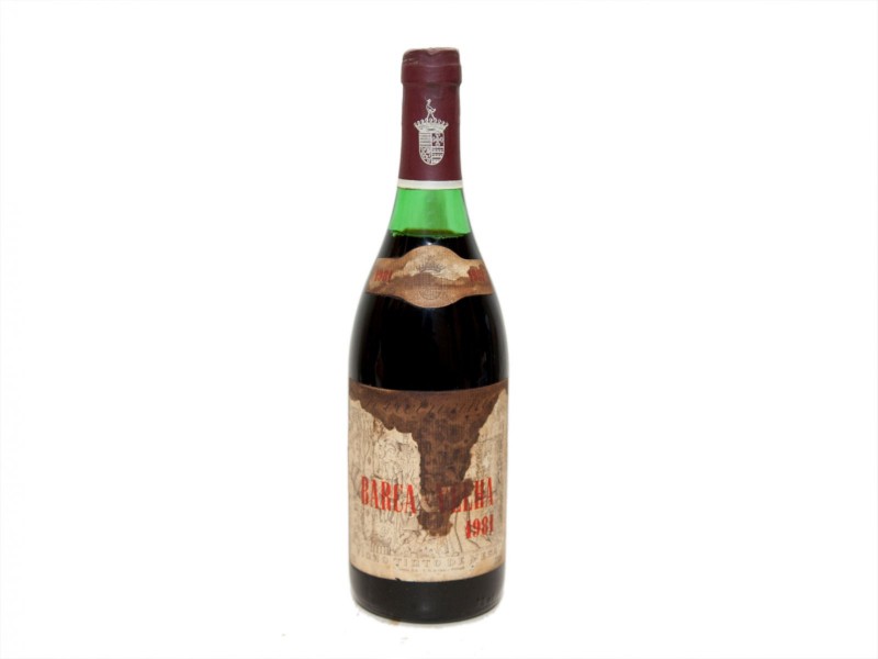 INVULGAR GARRAFA DE VINHO TINTO DE MESA DO DOURO