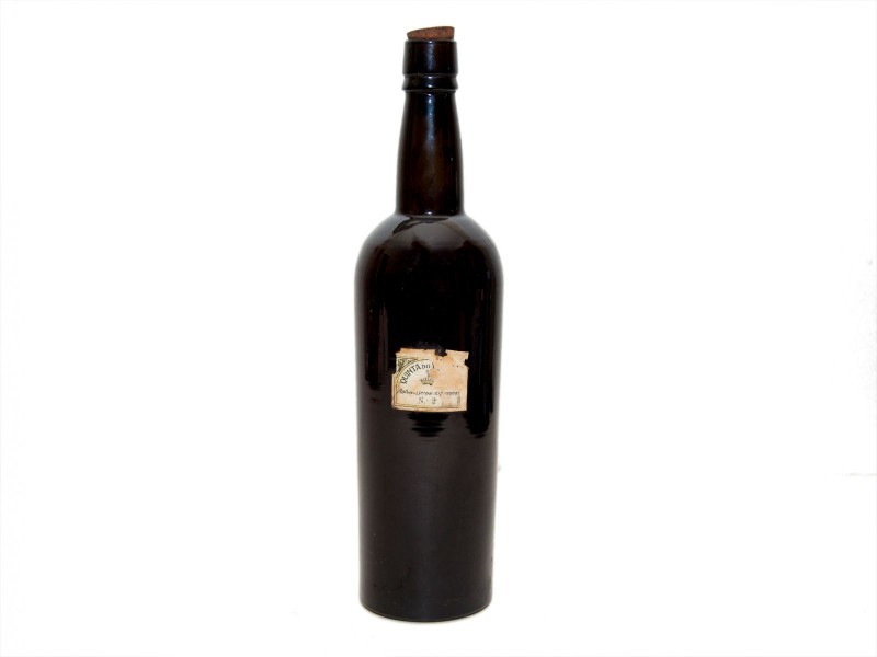 RARA E INVULGAR GARRAFA DE VINHO DO PORTO