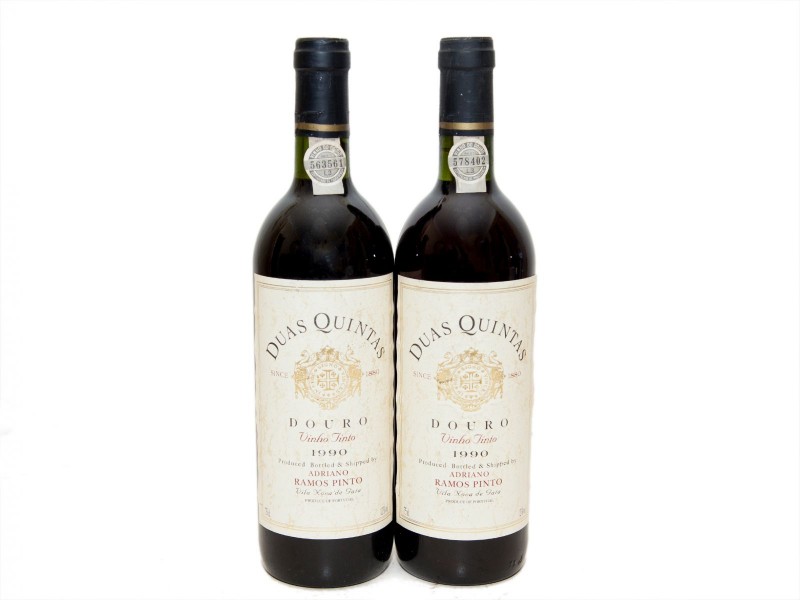 DUAS GARRAFAS DE VINHO TINTO DE MESA DO DOURO