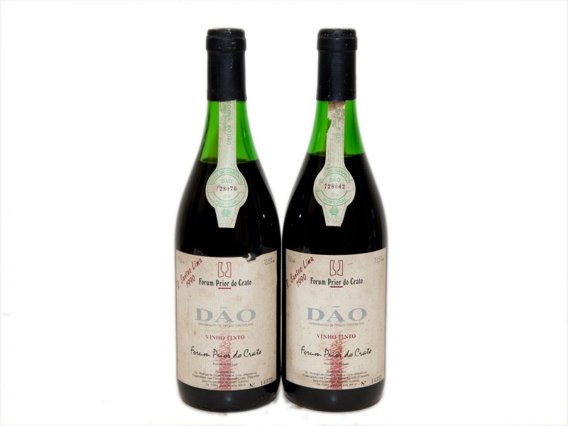 DUAS GARRAFAS DE VINHO TINTO DE MESA DO DÃO