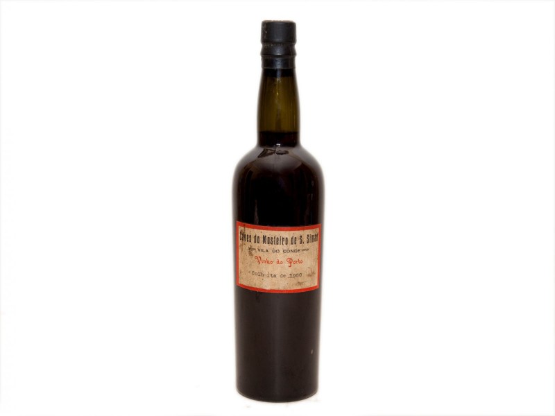INVULGAR GARRAFA DE VINHO DO PORTO