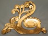 ORNAMENTO DE SUSPENSÃO EM TALHA DOURADA