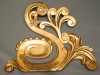 ORNAMENTO DE SUSPENSÃO EM TALHA DOURADA
