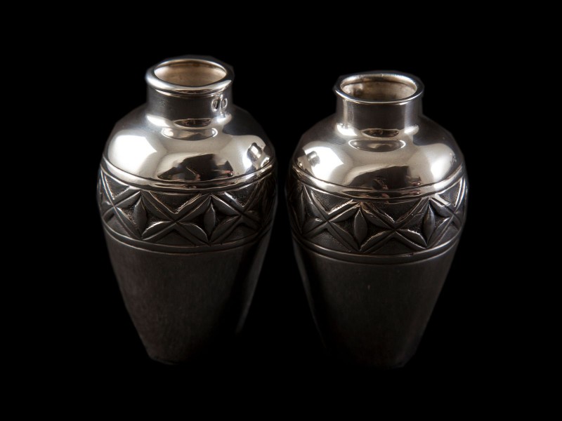 PAR DE JARRAS