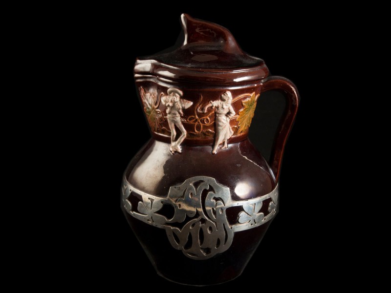 CANECA COM TAMPA “DANÇA O VIRA”