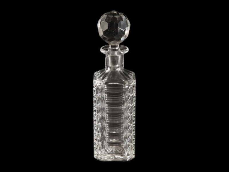 DECANTER