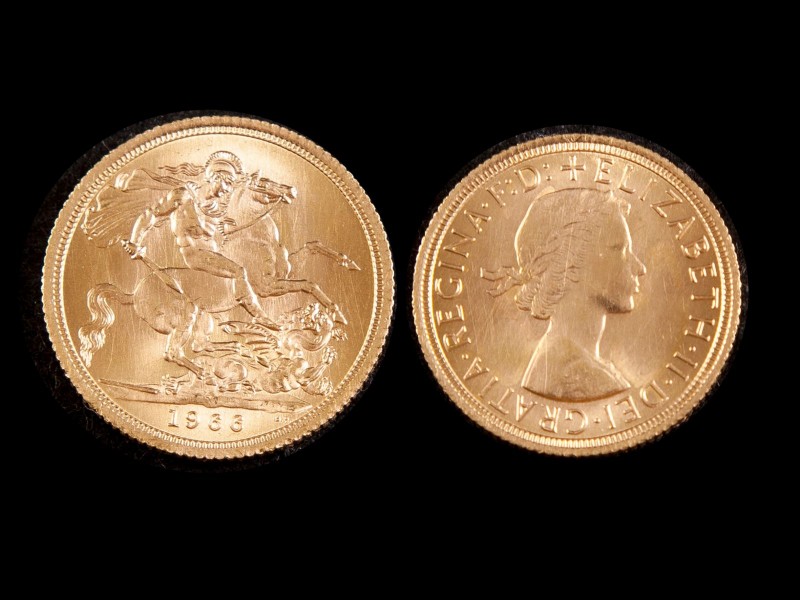 LIBRA EM OURO - RAINHA ISABEL II