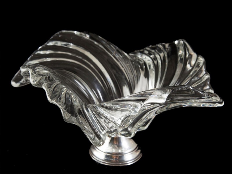 TAÇA FRUTEIRA DE BORDO RECORTADO