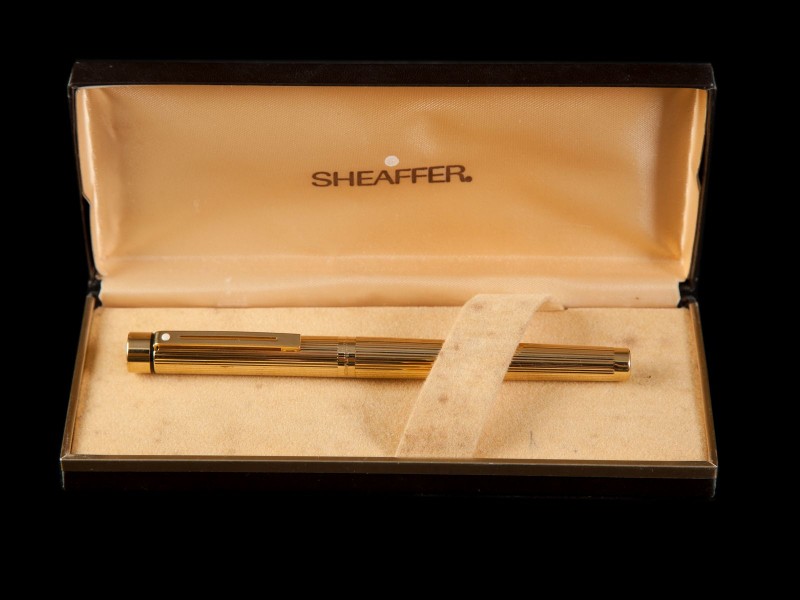 ESTOJO COM CANETA DE TINTA PERMANETE “SHEAFFER”
