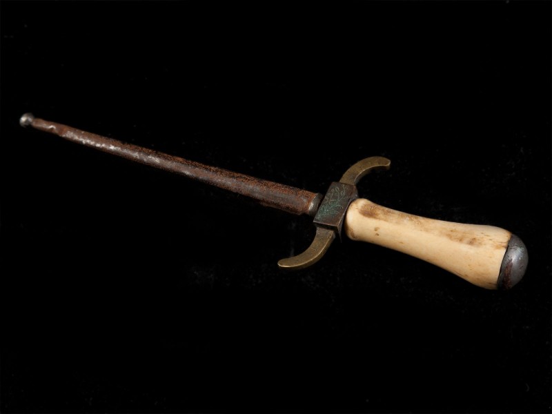 PUNHAL DE CINTURA