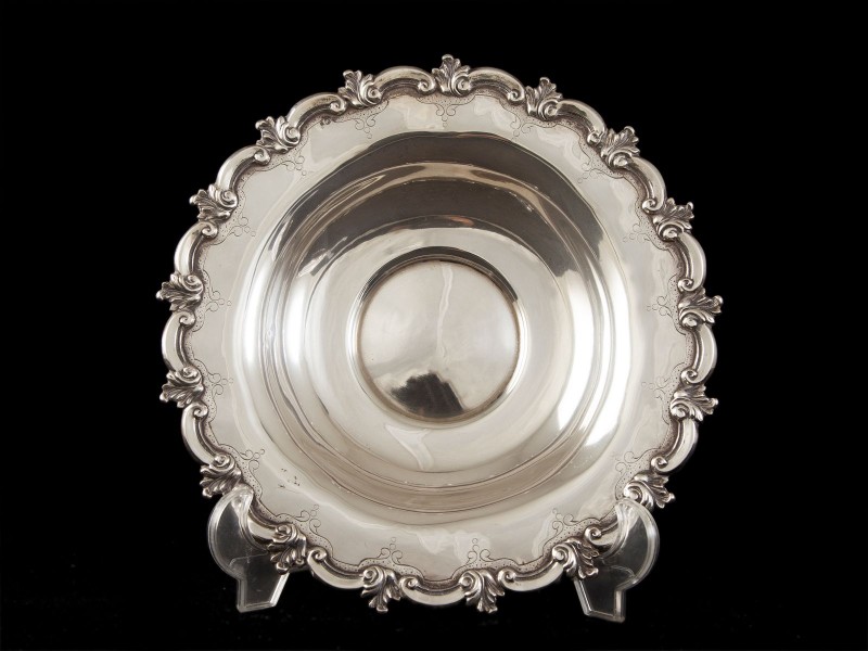 TAÇA FRUTEIRA DE BORDO RECORTADO