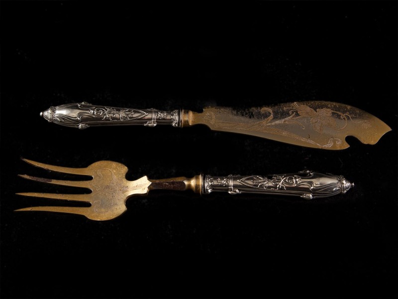 TRINCHANTE DE BOLO “ARTE-NOVA”