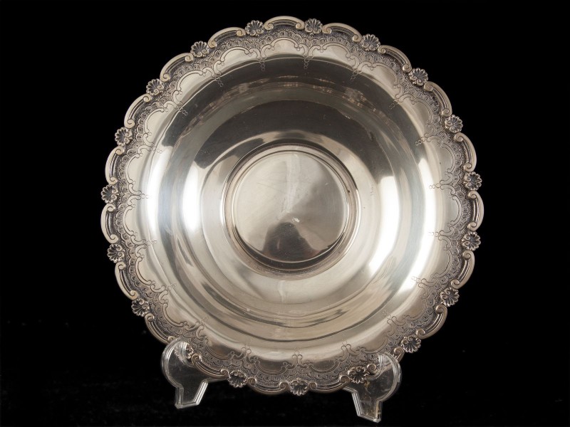 TAÇA FRUTEIRA DE BORDO RECORTADO