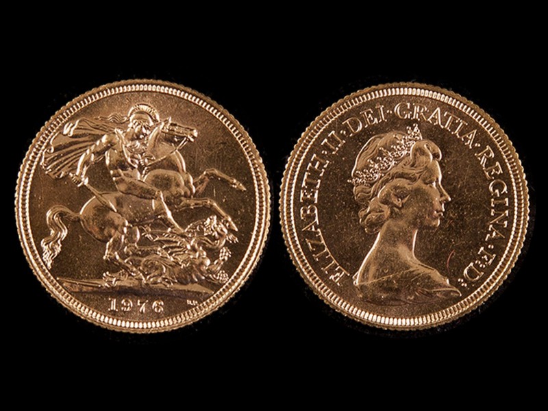 LIBRA EM OURO - RAINHA ISABEL II