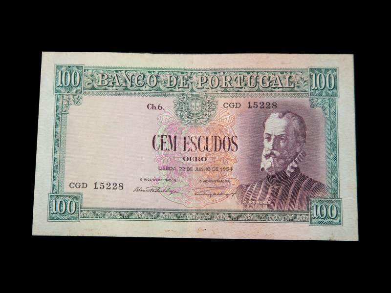 NOTA EMITIDA PELO BANCO DE PORTUGAL 