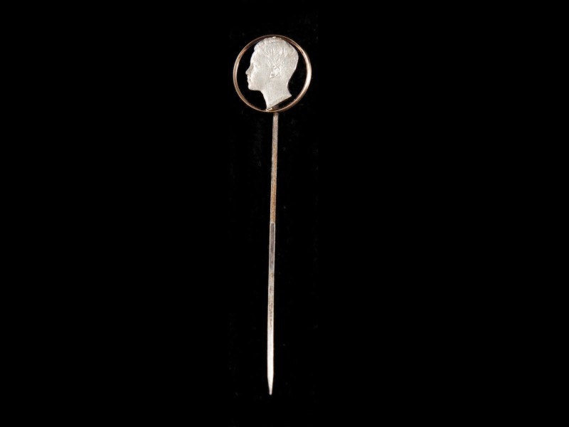 ALFINETE DE LAPELA “D. MANUEL II”