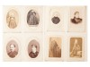ÁLBUM FOTOGRÁFICO COM FIGURAS ILUSTRES