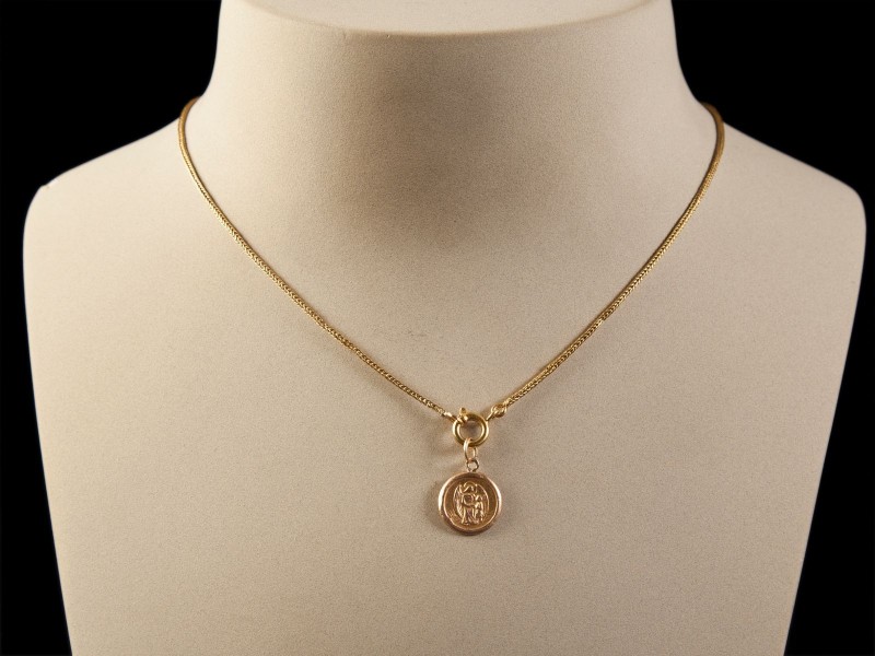 FIO DE SENHORA COM MEDALHA RELIGIOSA