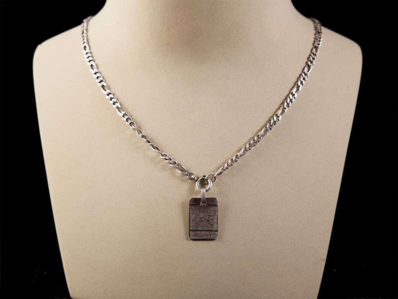 VOLTA PARA HOMEM COM PLACA DO “SIGNO ZODÍACO”