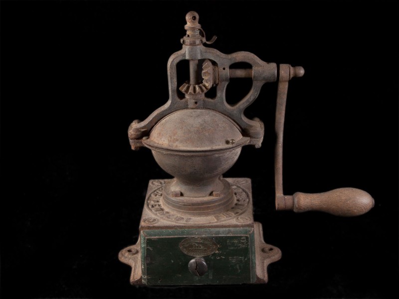 MOEDOR DE CAFÉ