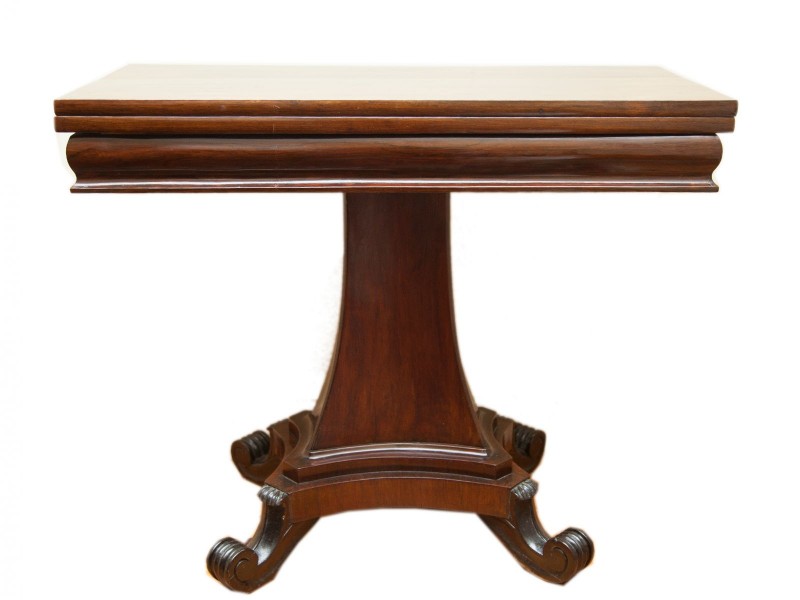 MESA DE CHÁ “PÉ DE CHAMINÉ”
