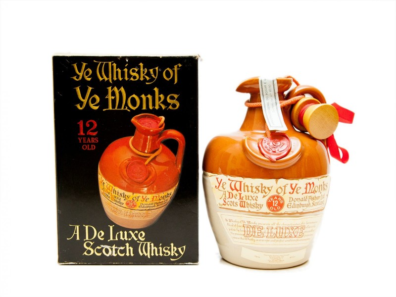 RARO E INVULGAR DECANTER DE WHISKY DE COLECÇÃO DOS ANOS 80