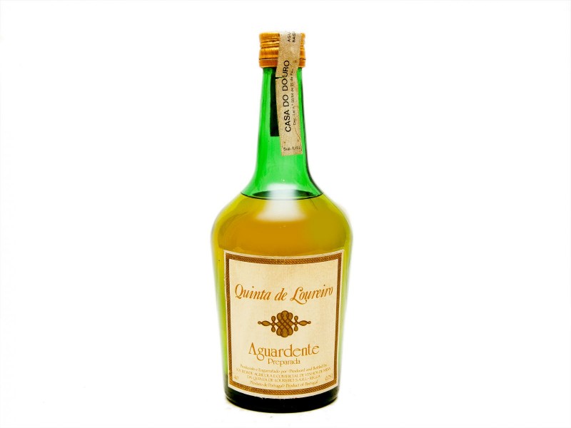 GARRAFA DE AGUARDENTE PREPARADA
