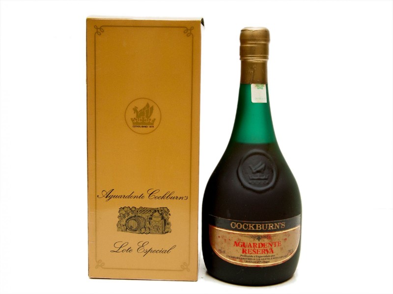 GARRAFA DE AGUARDENTE RESERVA