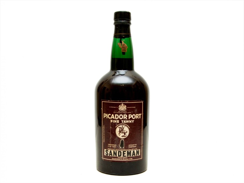 INVULGAR GARRAFA DE VINHO DO PORTO