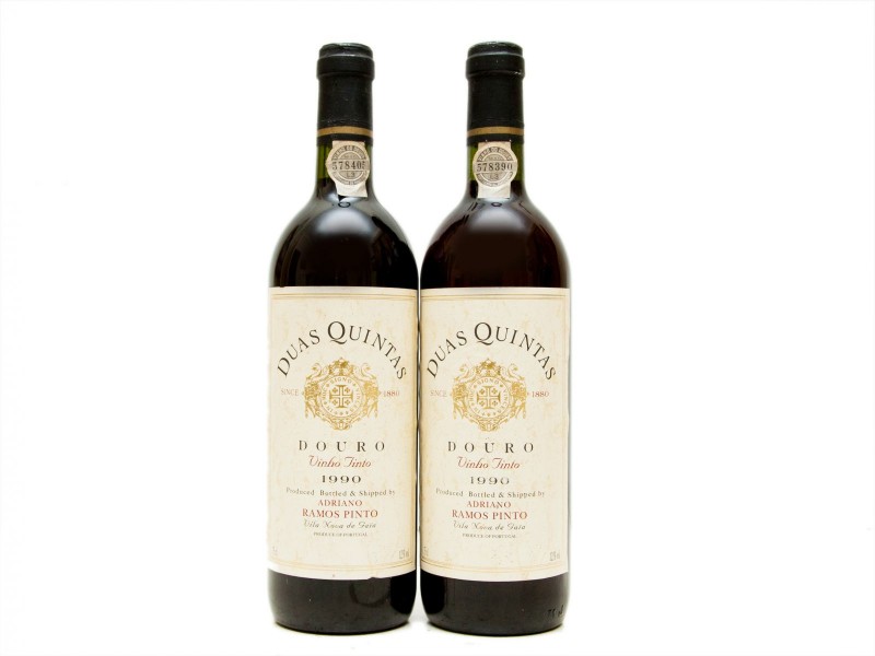 DUAS GARRAFAS DE VINHO TINTO DE MESA DO DOURO