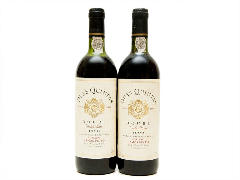 DUAS GARRAFAS DE VINHO TINTO DE MESA DO DOURO