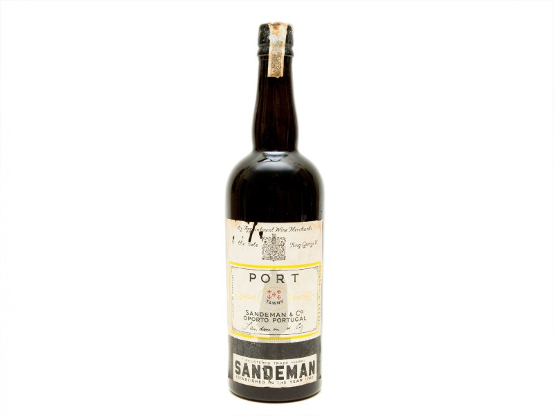 INVULGAR GARRAFA DE VINHO DO PORTO