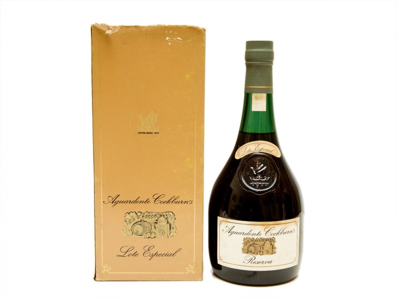 GARRAFA DE AGUARDENTE VELHA