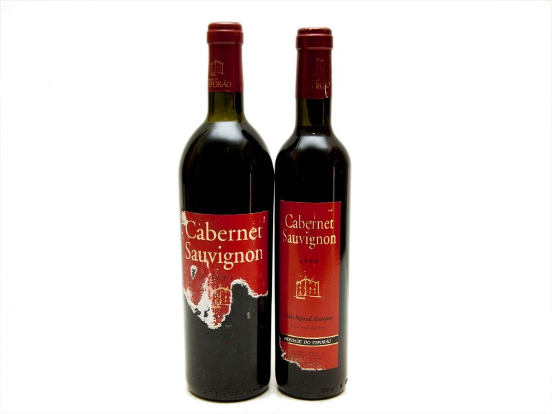DUAS GARRAFAS DE VINHO TINTO DE MESA DO ALENTEJO