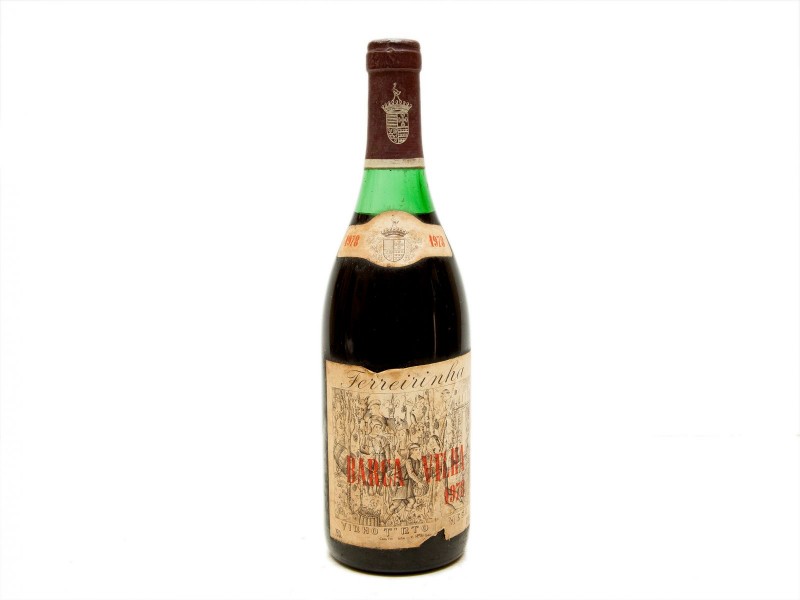 INVULGAR GARRAFA DE VINHO TINTO DE MESA DO DOURO