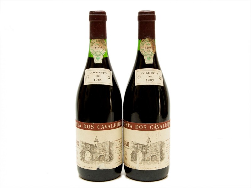 DUAS GARRAFAS DE VINHO TINTO DE MESA DO DÃO