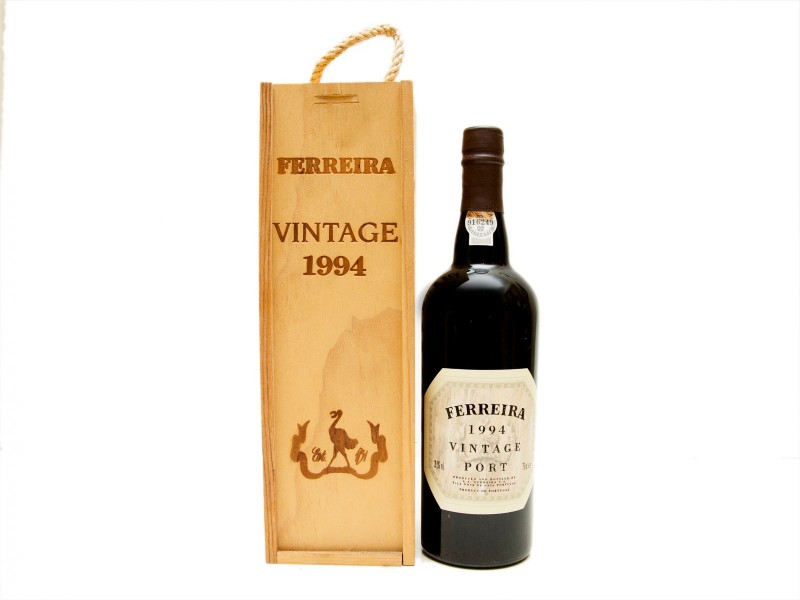 GARRAFA DE VINHO DO PORTO