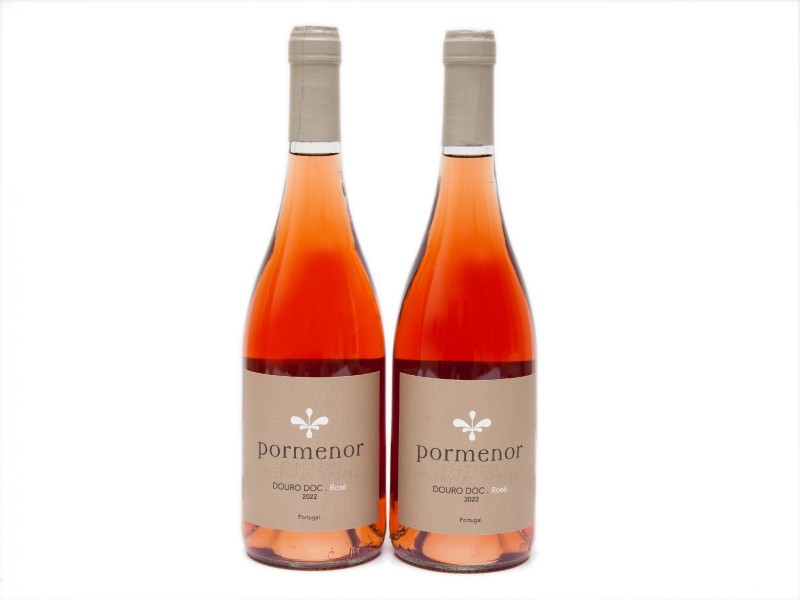 DUAS GARRAFAS DE VINHO DE ROSÉ MESA DO DOURO