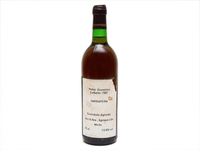 GARRAFA DE VINHO GENEROSO