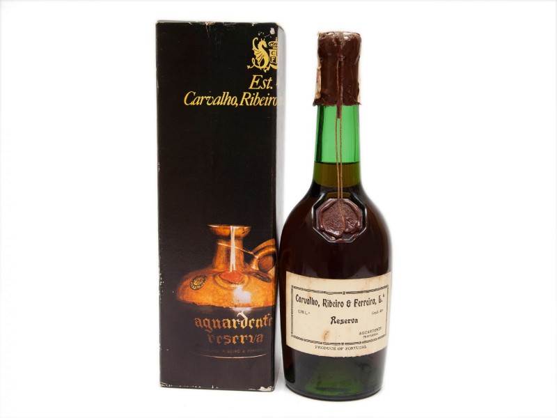 GARRAFA DE AGUARDENTE VELHA
