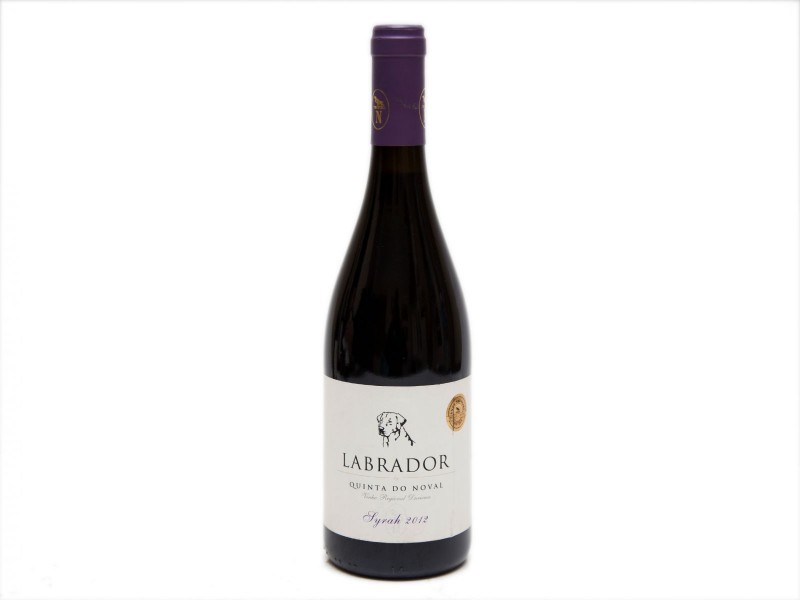 GARRAFA DE VINHO TINTO DE MESA DO DOURO